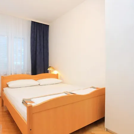 公寓 With Parking Space Podstrana, Split - 10249 珀德垂那